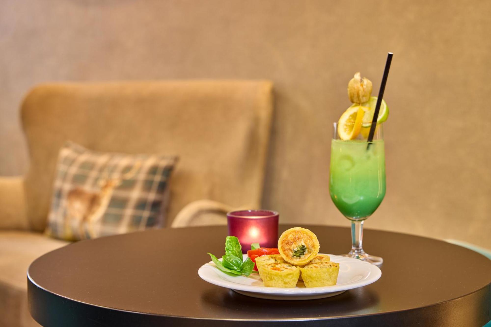 Aura-Hotel Заульгруб Экстерьер фото